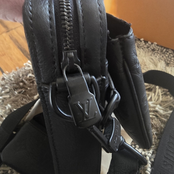 Louis Vuitton Trio Mess NV - Picture 11 of 16